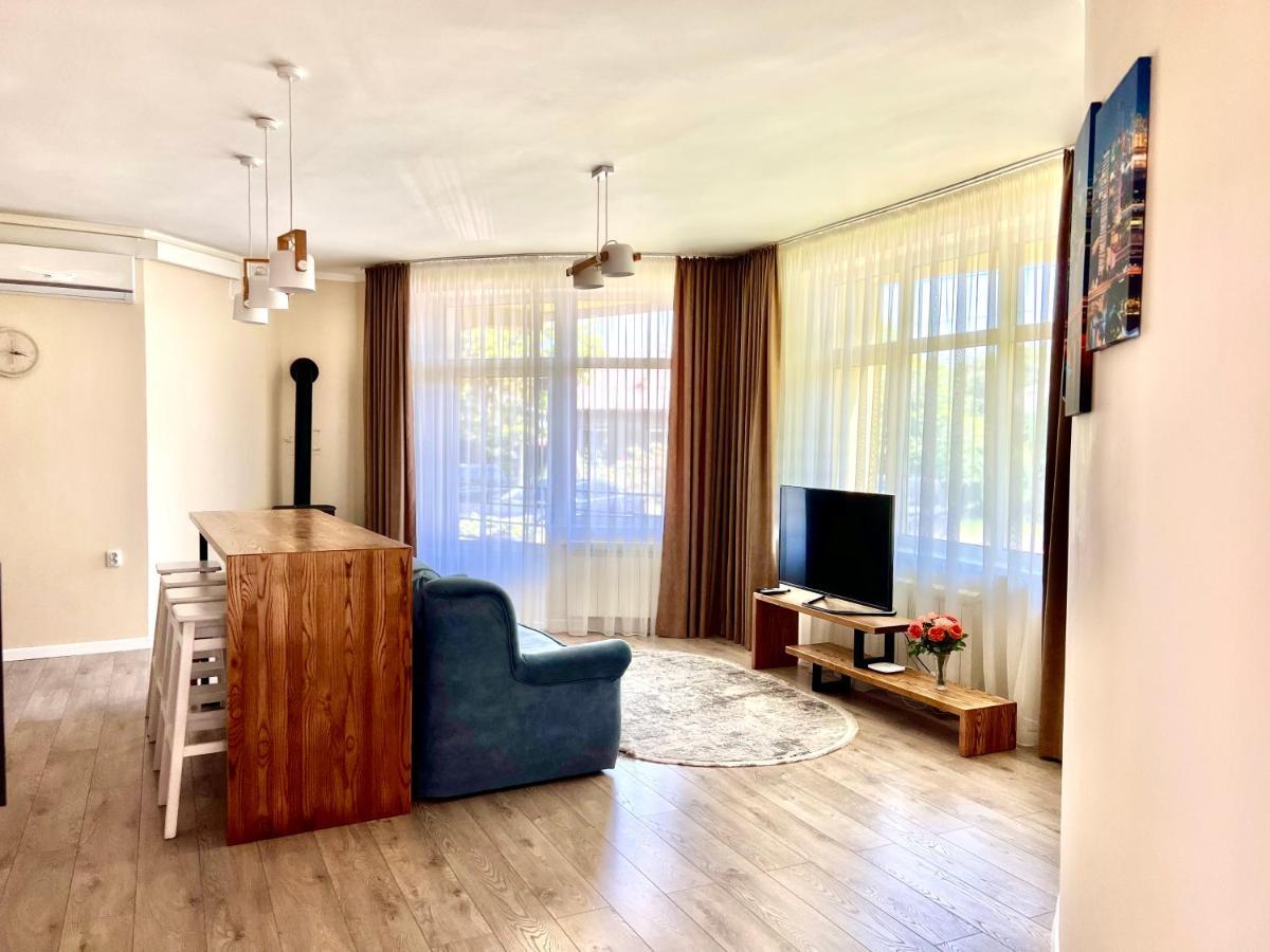 Авіа Apartment Uzhhorod Ngoại thất bức ảnh
