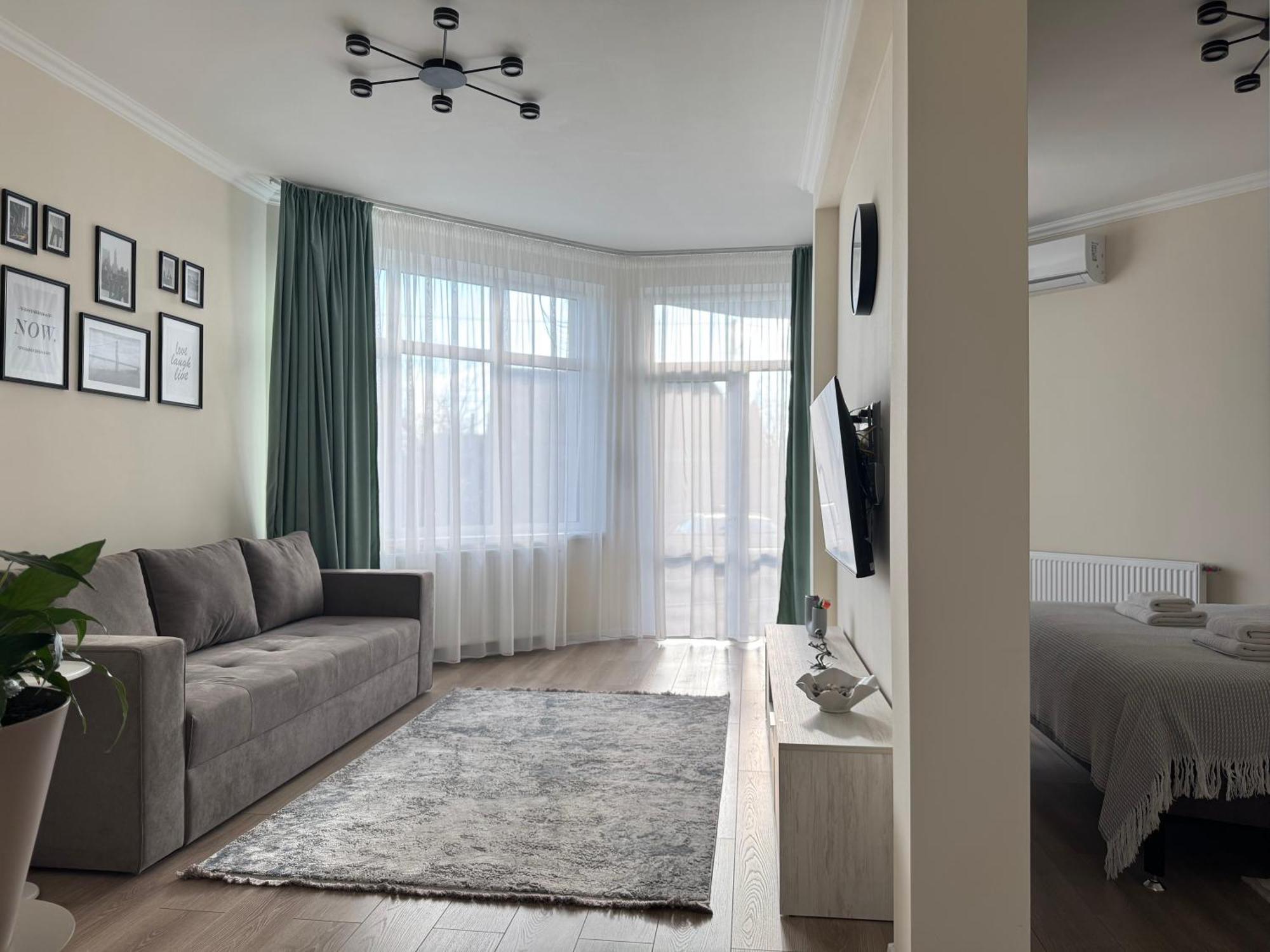 Авіа Apartment Uzhhorod Ngoại thất bức ảnh