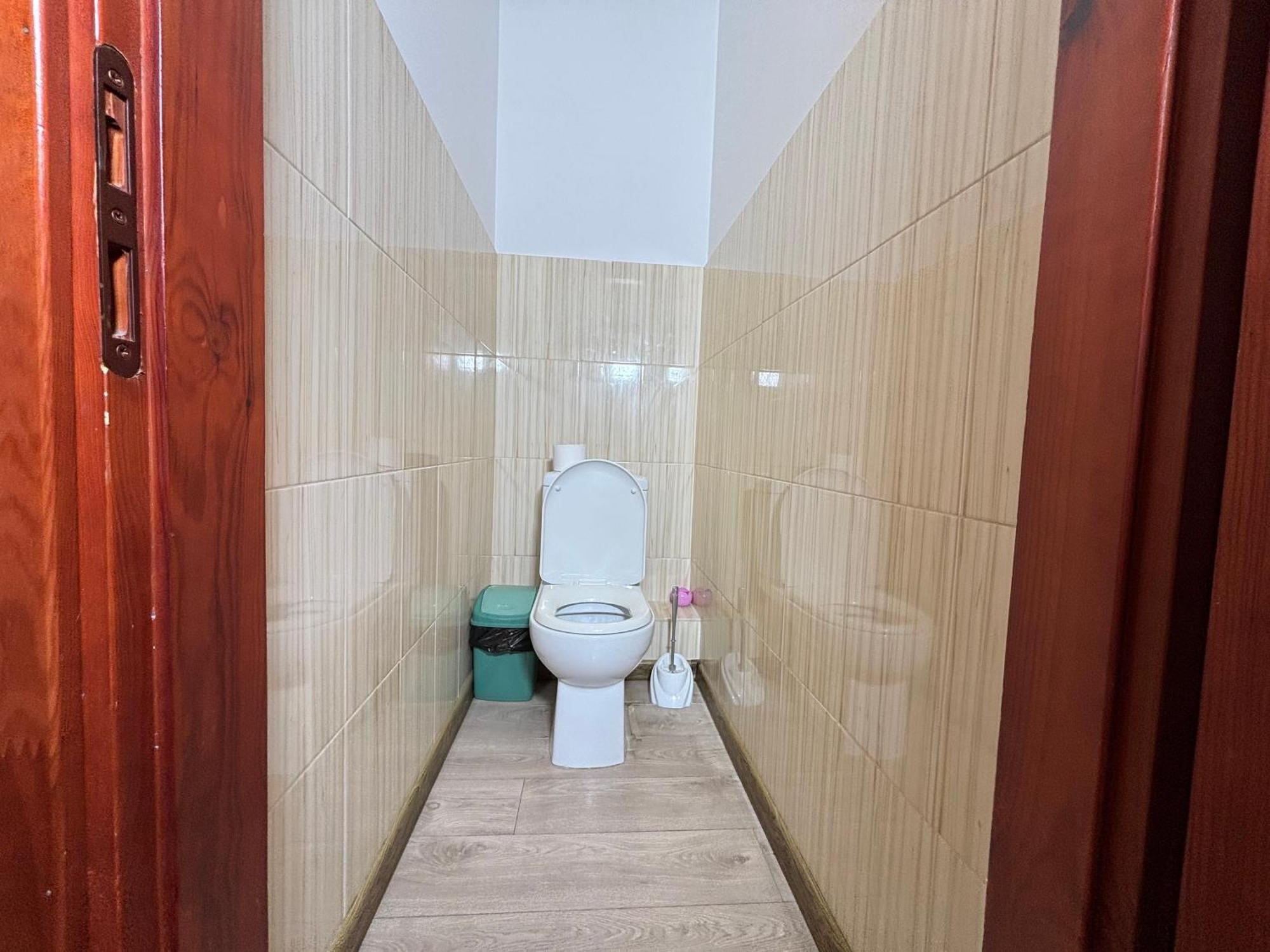 Авіа Apartment Uzhhorod Ngoại thất bức ảnh