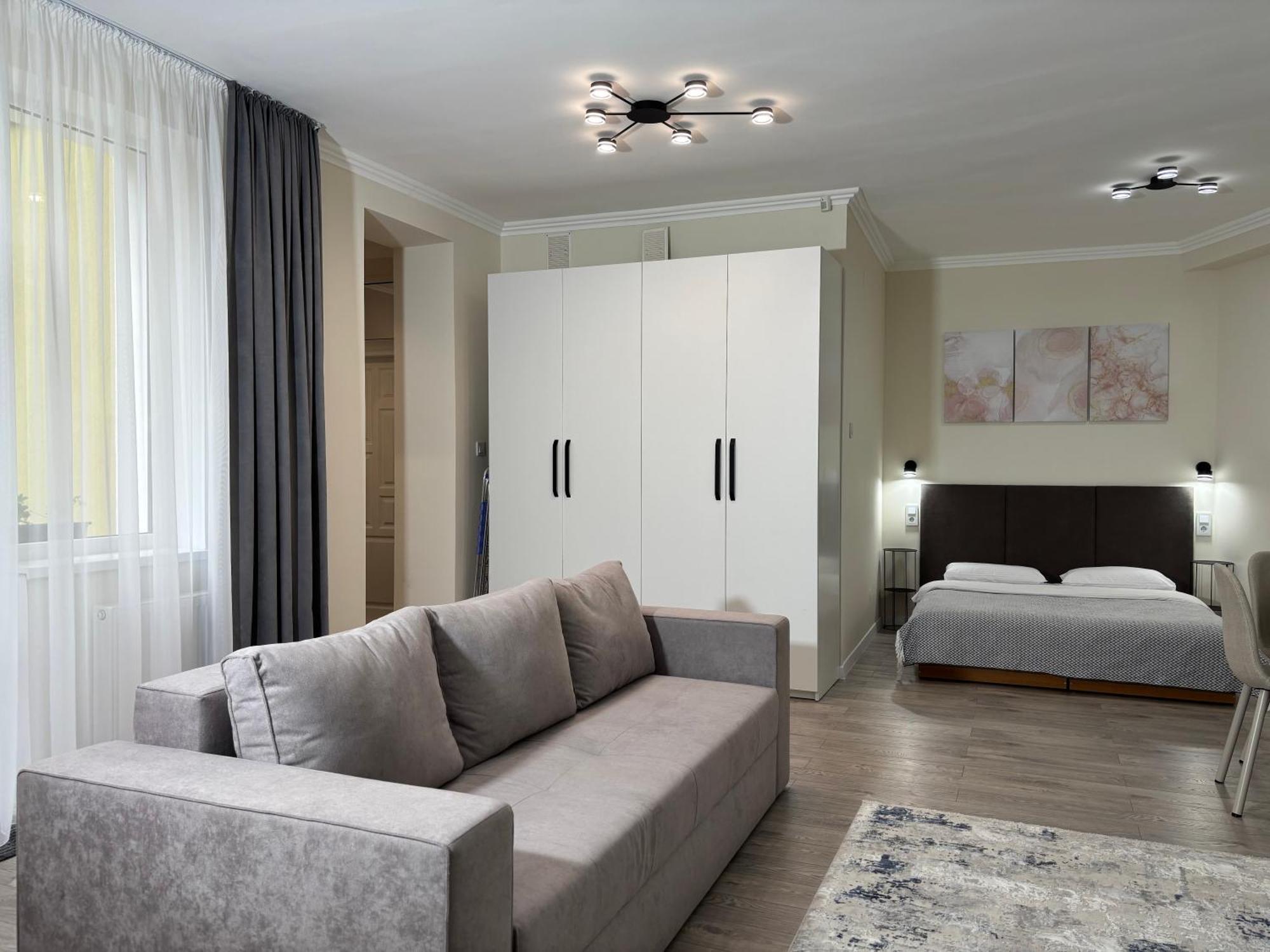 Авіа Apartment Uzhhorod Ngoại thất bức ảnh