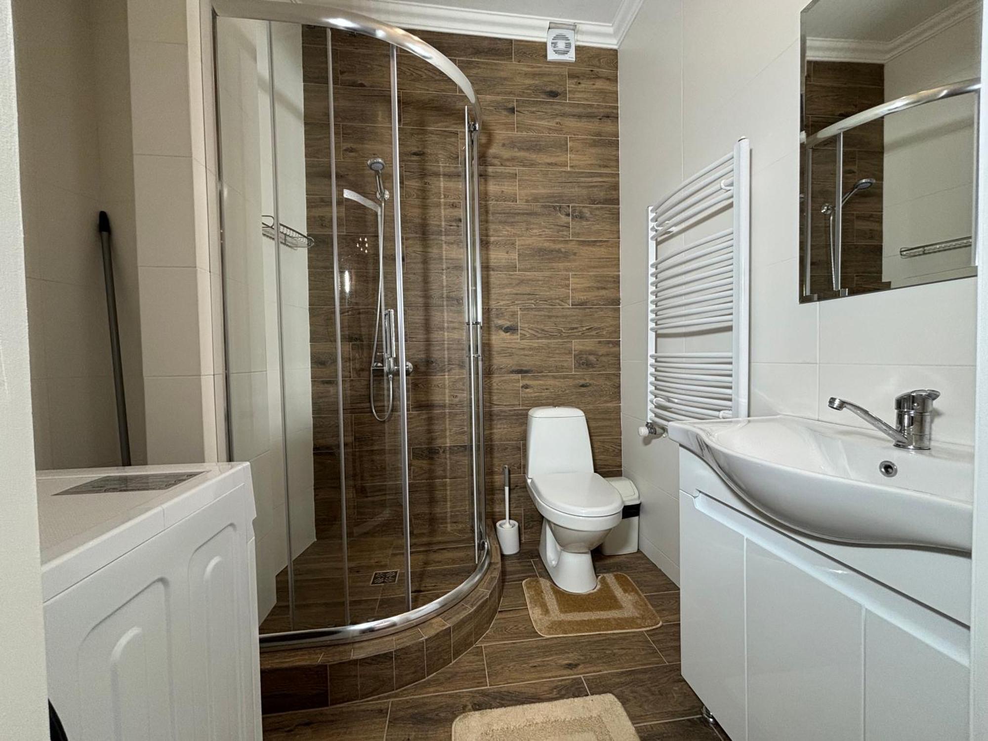 Авіа Apartment Uzhhorod Ngoại thất bức ảnh