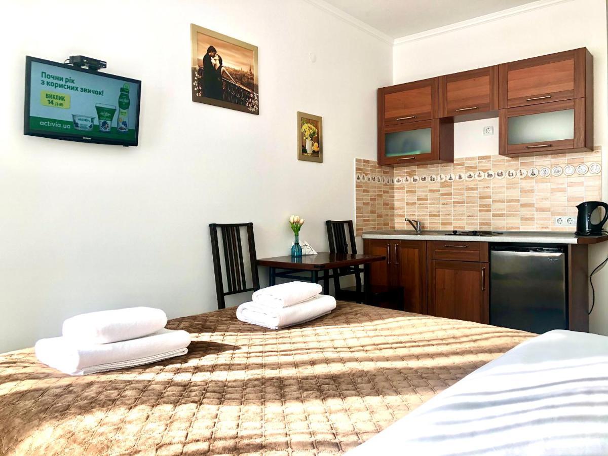 Авіа Apartment Uzhhorod Ngoại thất bức ảnh